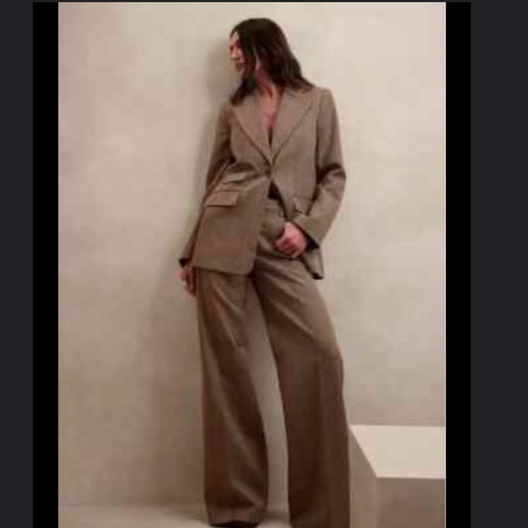 Banana Republic Jackets & Blazers - NWT Banana Republic Lido Sculpted Italian Wool Blazer and Pants Plaid sz 16